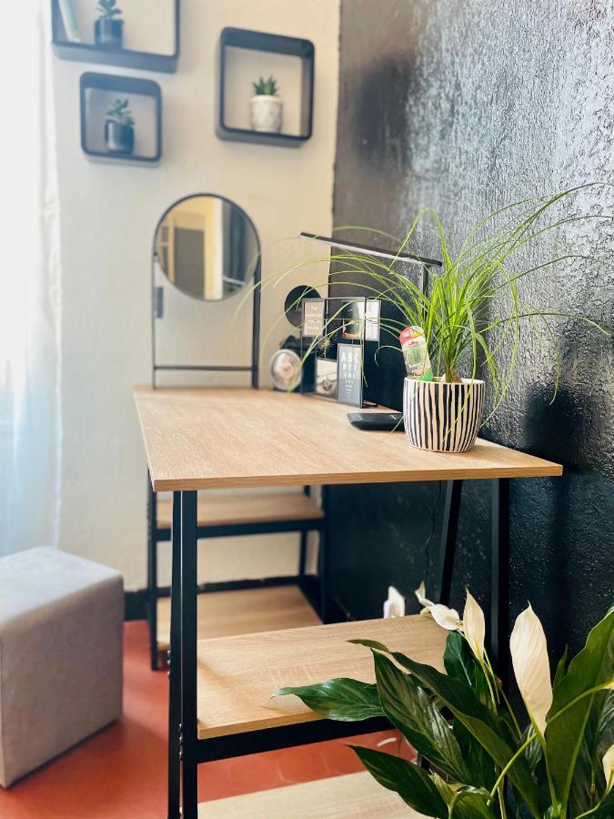 L'Univers Du Possible / Parking / Centre A 100 M Apartment Avignon Ngoại thất bức ảnh